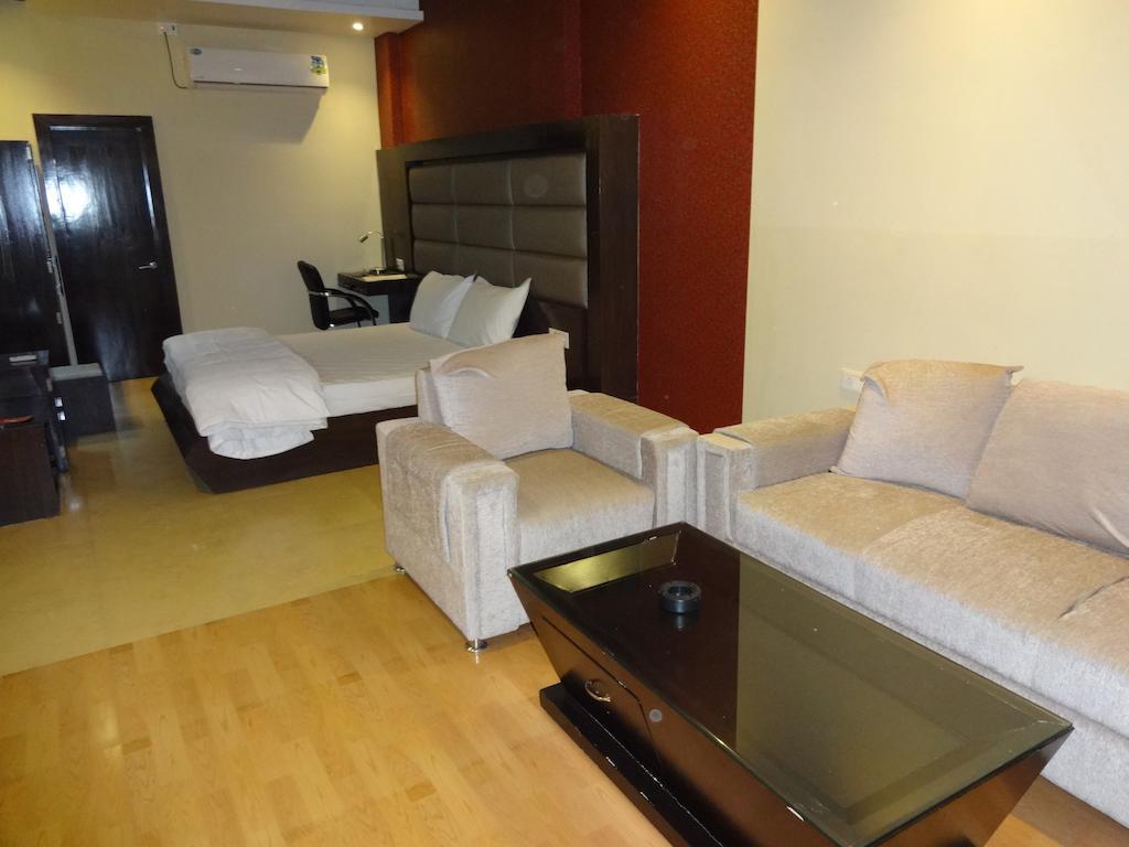 Hardik Resort Órcsha Kültér fotó